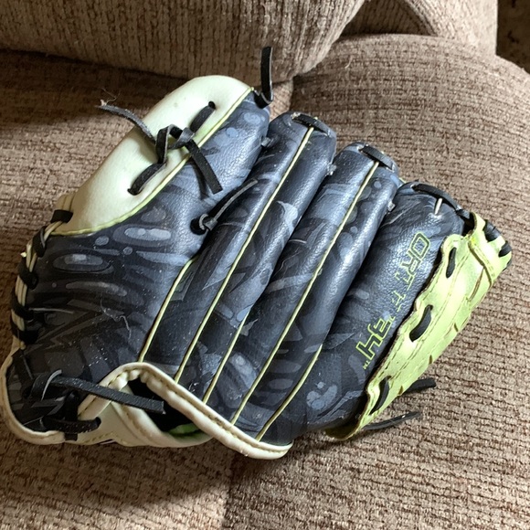 Ortiz 34 Other - Free w purchase: Ortiz 34 vinyl Childs baseball glove for left hand in used cond